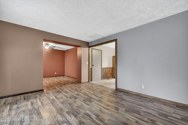 1712 Roselawn Avenue, Lansing, MI 48915