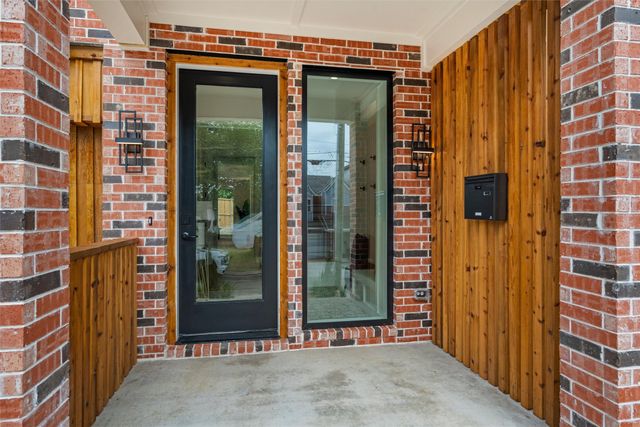 333 N Moore Street, Dallas, TX 75203