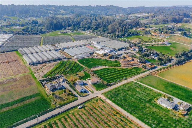 371 Calabasas Road, Watsonville, CA 95076