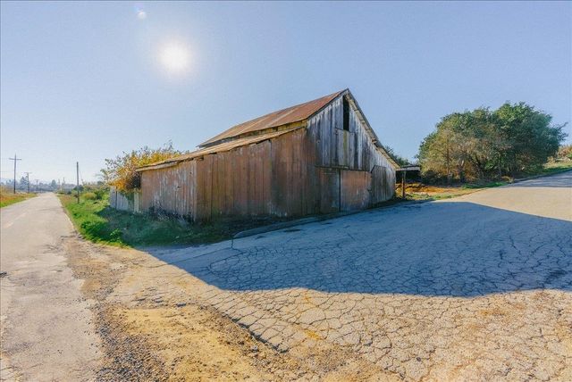 371 Calabasas Road, Watsonville, CA 95076