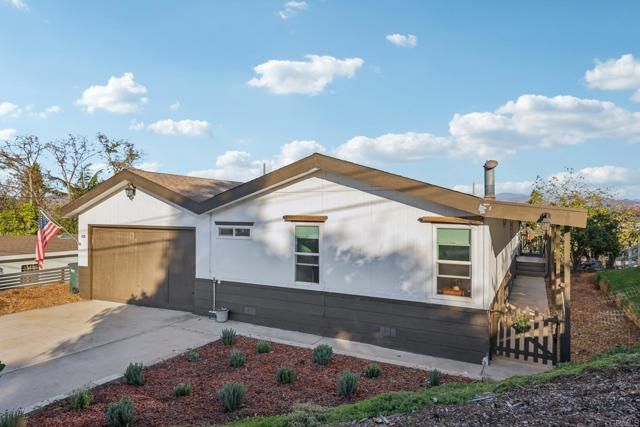 8735 Almond Road, Lakeside, CA 92040