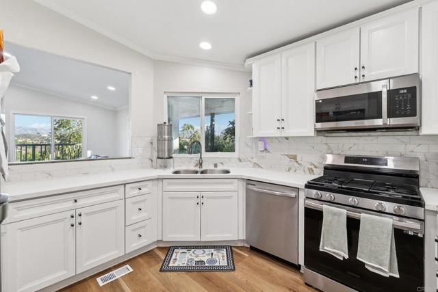 8735 Almond Road, Lakeside, CA 92040