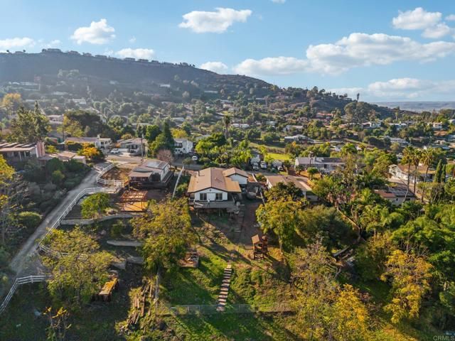 8735 Almond Road, Lakeside, CA 92040
