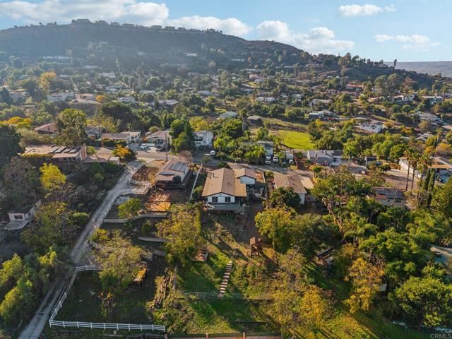 8735 Almond Road, Lakeside, CA 92040