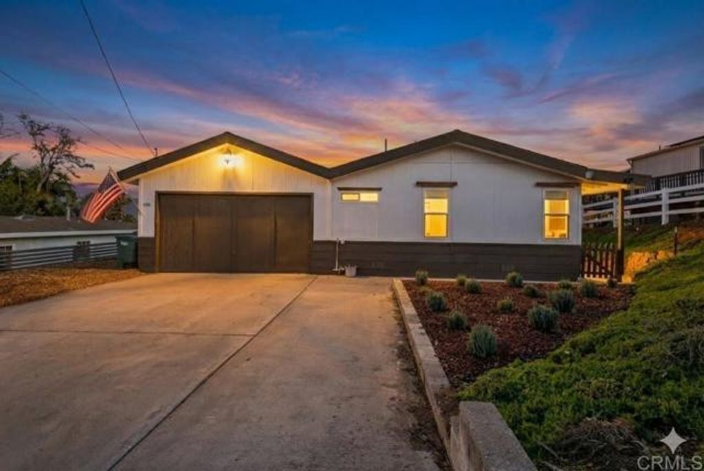 8735 Almond Road, Lakeside, CA 92040