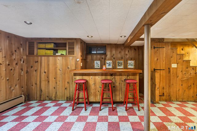 44 Roslyn Drive, Cheshire, CT 06410