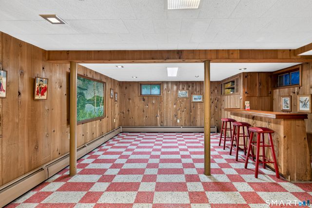 44 Roslyn Drive, Cheshire, CT 06410