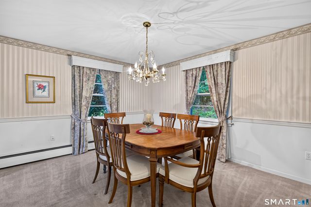 44 Roslyn Drive, Cheshire, CT 06410