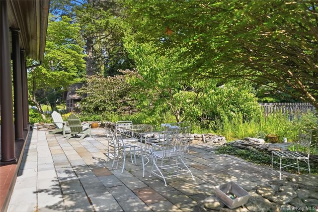 809 Traver Road, Pleasant Valley, NY 12569