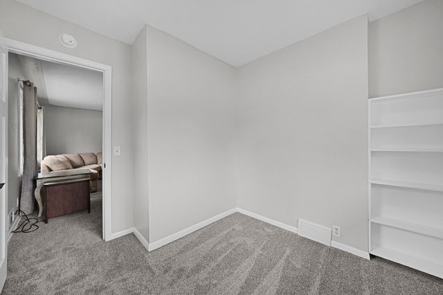 1605 Bridge Street NW, Grand Rapids, MI 49504