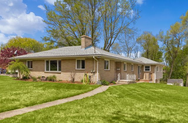 1605 Bridge Street NW, Grand Rapids, MI 49504