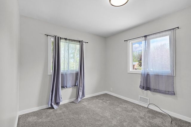1605 Bridge Street NW, Grand Rapids, MI 49504
