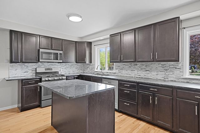 1605 Bridge Street NW, Grand Rapids, MI 49504