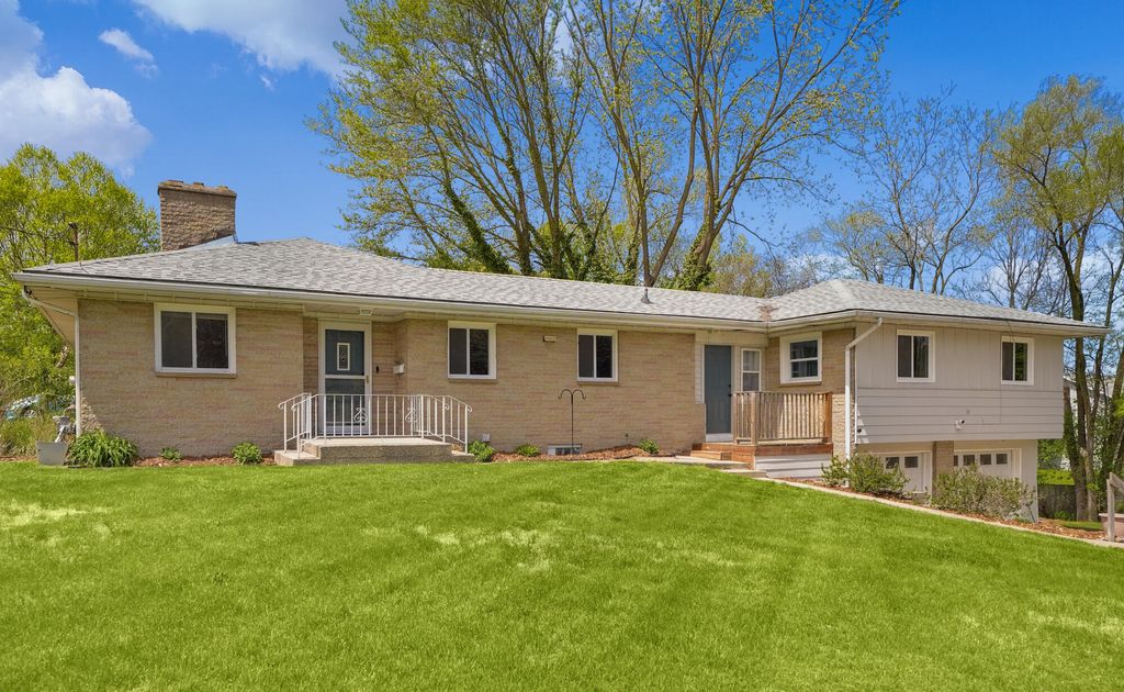 1605 Bridge Street NW, Grand Rapids, MI 49504
