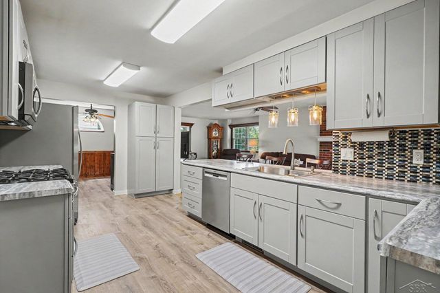 831 Mayflower Drive, Saginaw, MI 48638