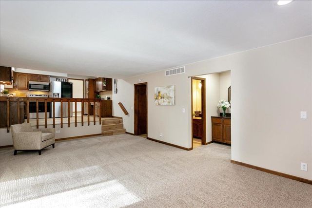 8425 E Mount Vernon St, Wichita, KS 67207