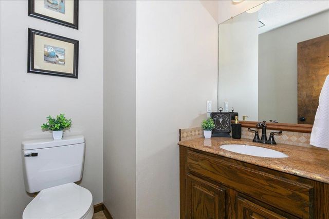 8425 E Mount Vernon St, Wichita, KS 67207