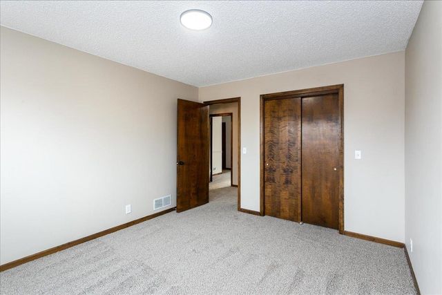 8425 E Mount Vernon St, Wichita, KS 67207