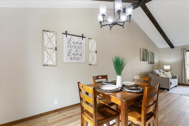 8425 E Mount Vernon St, Wichita, KS 67207