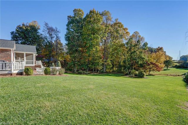 203 Stonebury Court, Reidsville, NC 27320