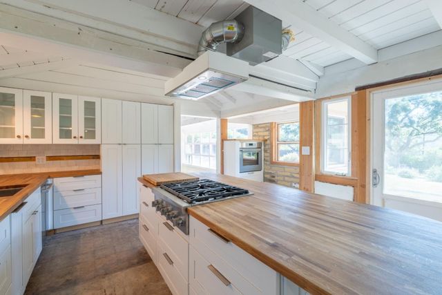 72 Los Laureles Grade, Carmel Valley, CA 93924