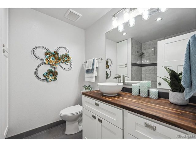 22 S Harlan St, Lakewood, CO 80226