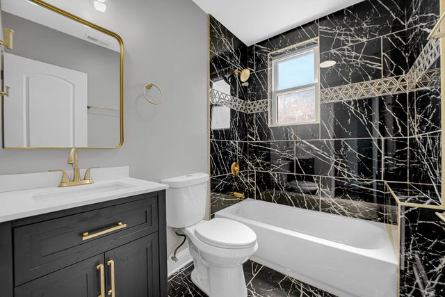 6621 S Green Street, Chicago, IL 60621