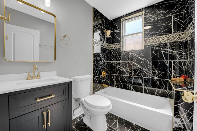 6621 S Green Street, Chicago, IL 60621