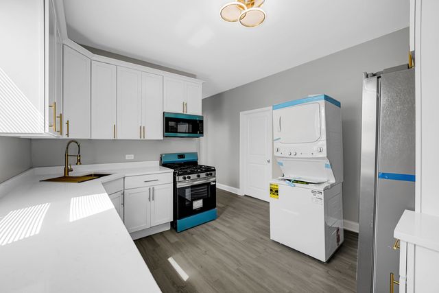 6621 S Green Street, Chicago, IL 60621