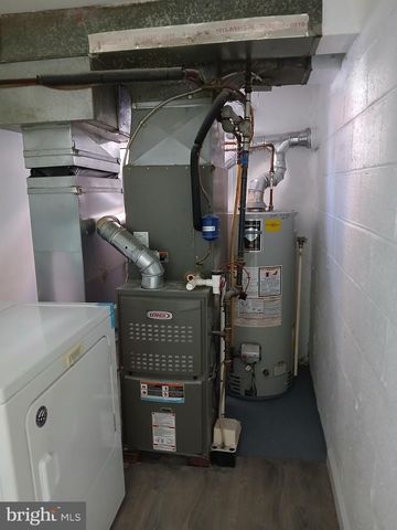 120 ABBEY TER, Drexel Hill, PA 19026