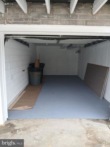 120 ABBEY TER, Drexel Hill, PA 19026