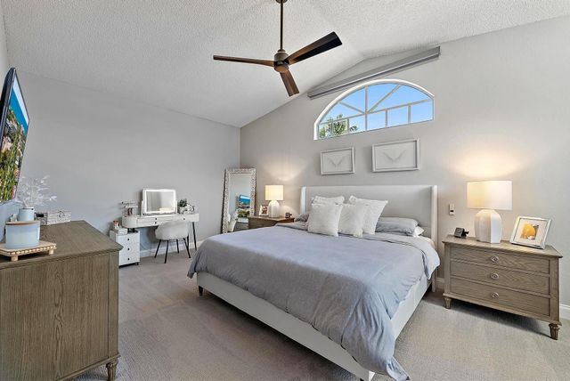4 VIA ANGELICO, Palm Beach Gardens, FL 33418