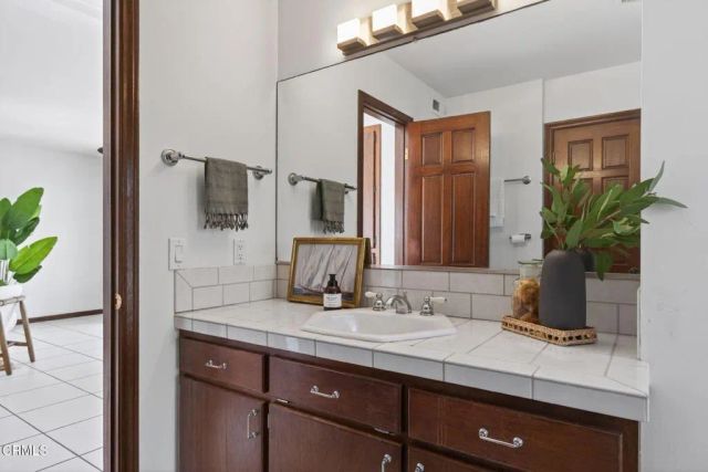 3009 Ocean Drive, Oxnard, CA 93035