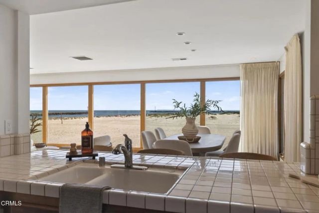 3009 Ocean Drive, Oxnard, CA 93035