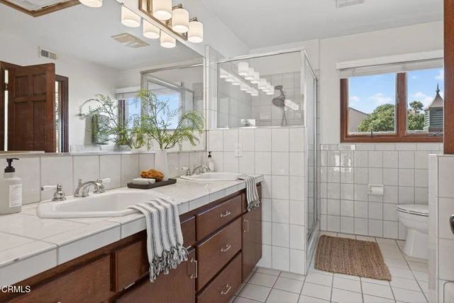 3009 Ocean Drive, Oxnard, CA 93035