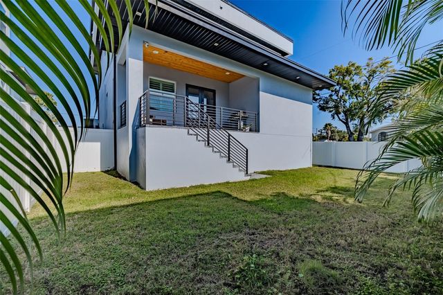 5002 W IDAHO STREET, Tampa, FL 33616