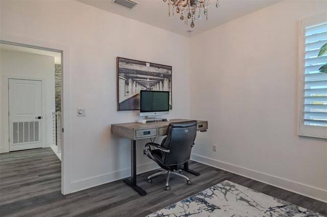 5002 W IDAHO STREET, Tampa, FL 33616