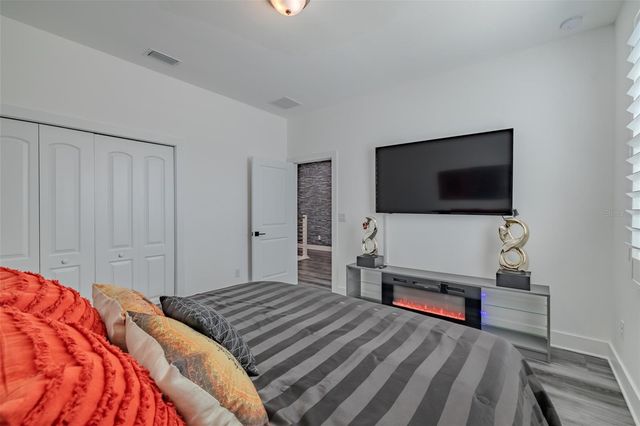 5002 W IDAHO STREET, Tampa, FL 33616