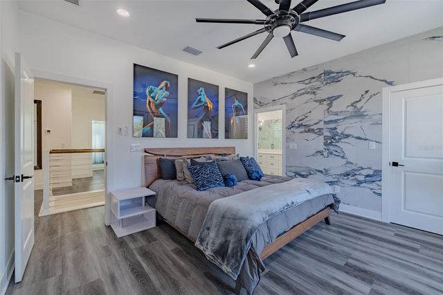 5002 W IDAHO STREET, Tampa, FL 33616