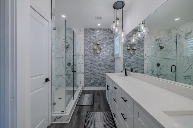 5002 W IDAHO STREET, Tampa, FL 33616