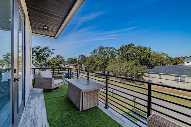 5002 W IDAHO STREET, Tampa, FL 33616