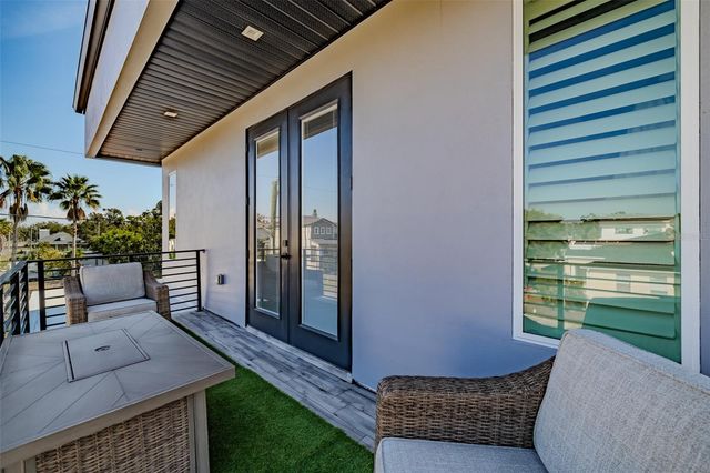 5002 W IDAHO STREET, Tampa, FL 33616