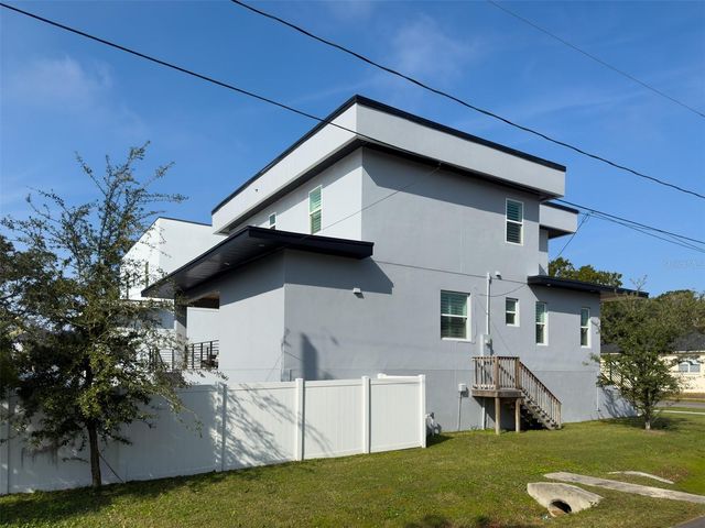 5002 W IDAHO STREET, Tampa, FL 33616