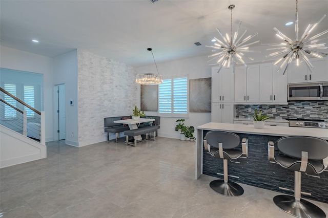 5002 W IDAHO STREET, Tampa, FL 33616