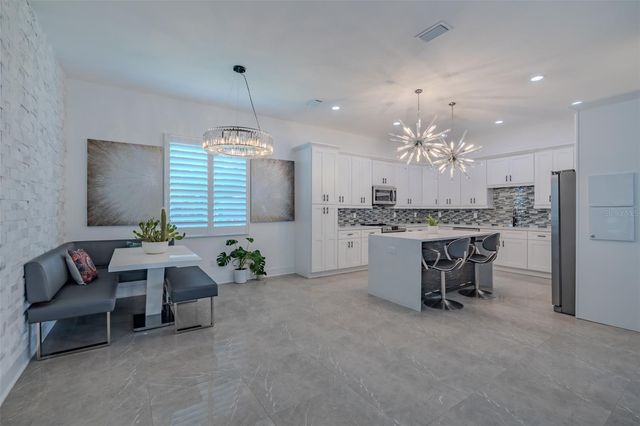 5002 W IDAHO STREET, Tampa, FL 33616