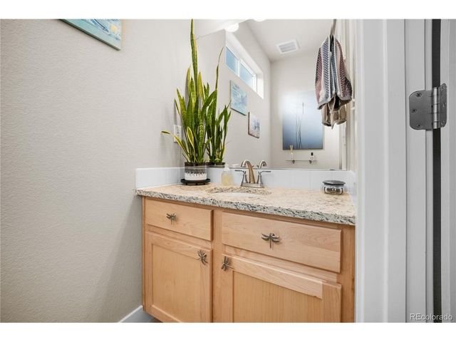 4272 Scenic Ln, Johnstown, CO 80534