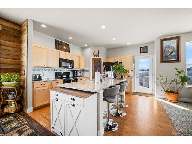 4272 Scenic Ln, Johnstown, CO 80534