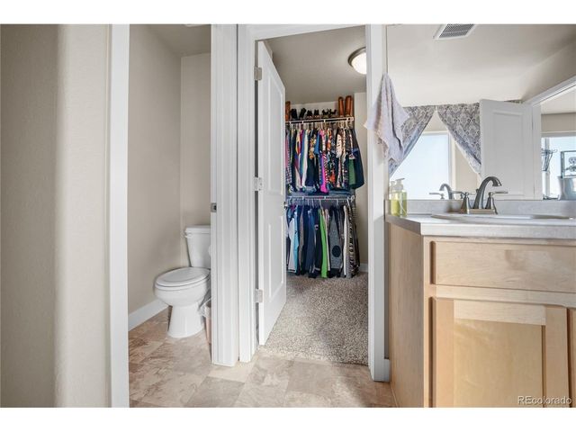 4272 Scenic Ln, Johnstown, CO 80534