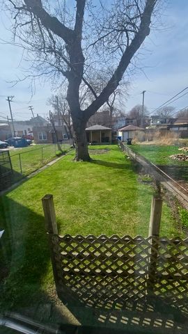 6836 S Calumet Avenue, Chicago, IL 60637