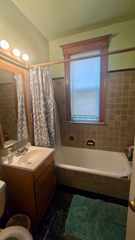 6836 S Calumet Avenue, Chicago, IL 60637